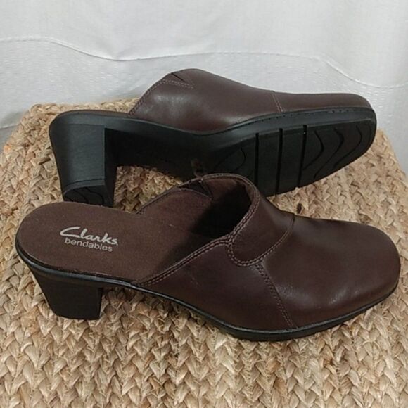 CLARKS BENDABLES BROWN LEATHER SLIP-ON CLOGS 11M - Picture 6 of 9